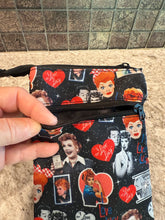Load image into Gallery viewer, PHONE BAG COLORFUL LUCY PRINT