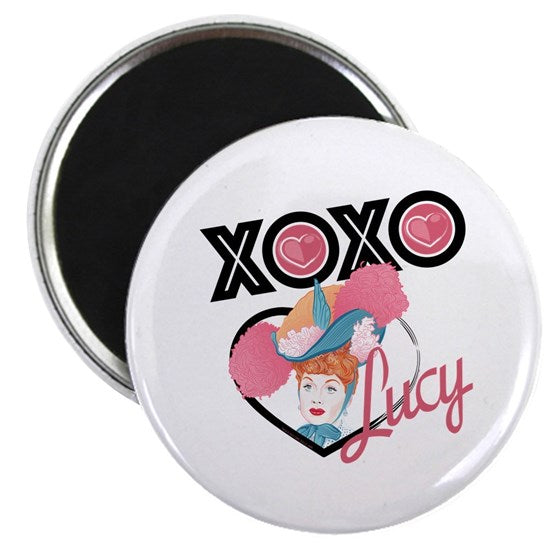 Lucy XOXO magnet, round