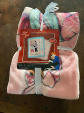 Load image into Gallery viewer, No Sew Fleece Throw Kit